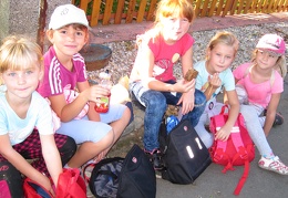 Adaptační den 1. A + 1. B. třídy 17. 9. 2015